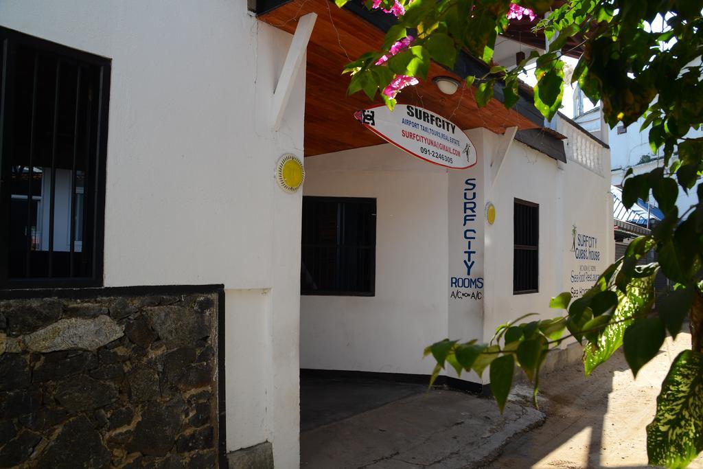 Surfcity Guesthouse Unawatuna Zewnętrze zdjęcie